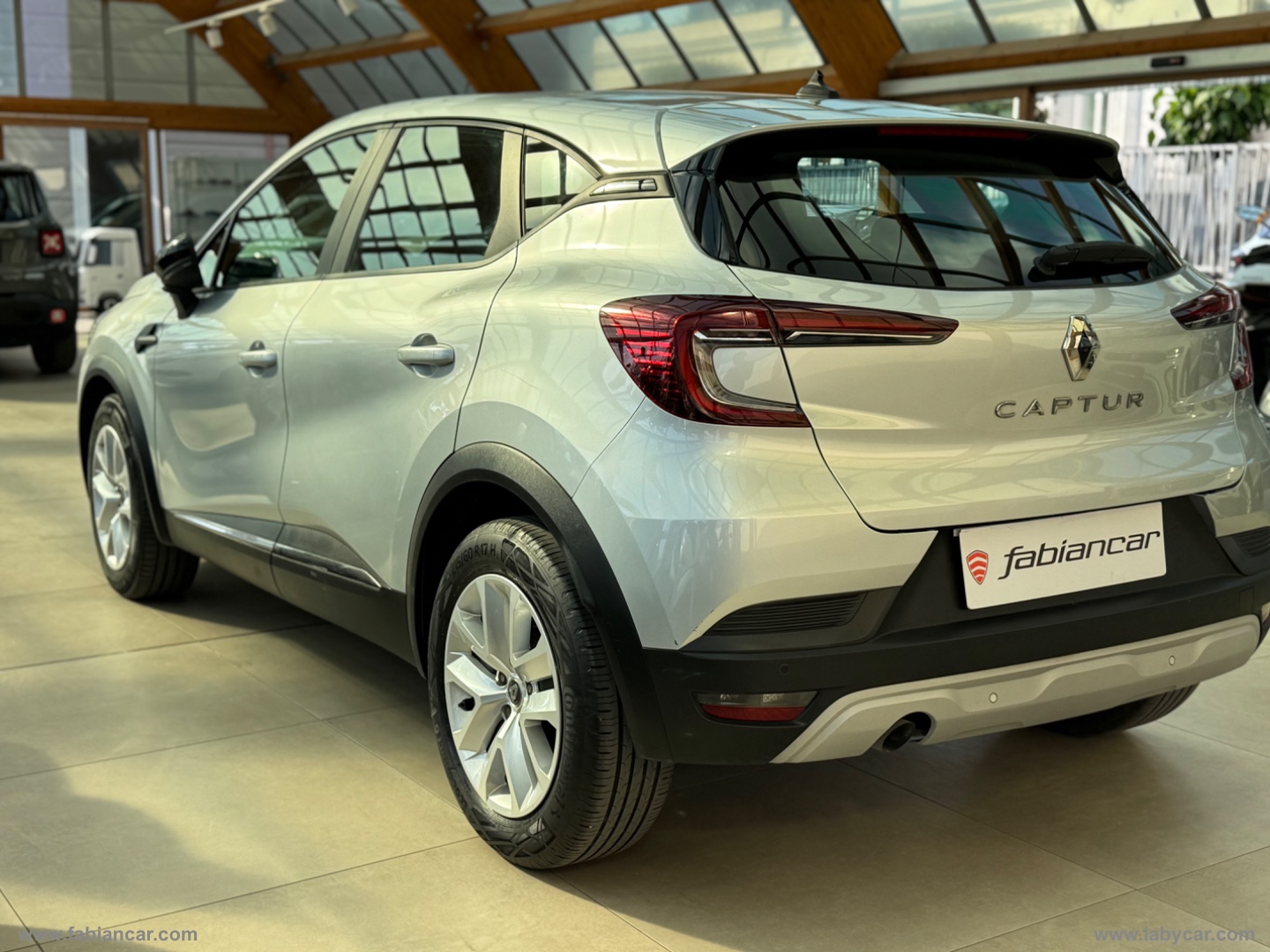 Captur 1.5 Blue dCi 115ch Business EDC - immagine 7