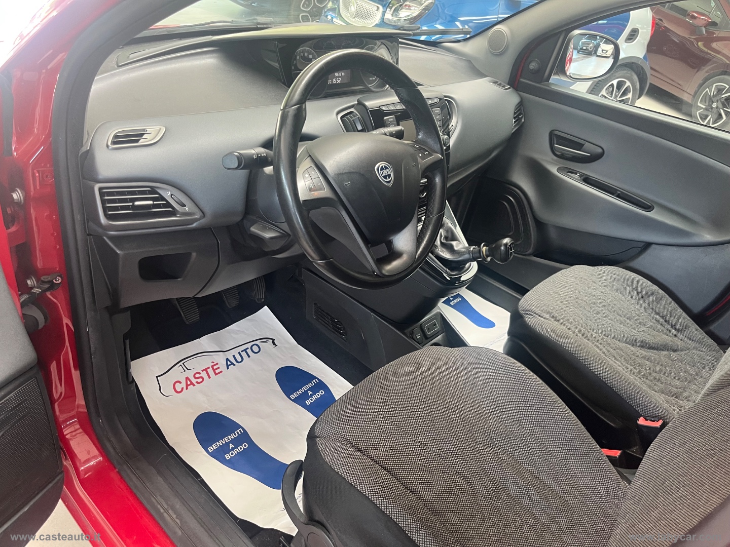 Ypsilon 1.2 69 CV 5p. Silver 5 POSTI - immagine 7