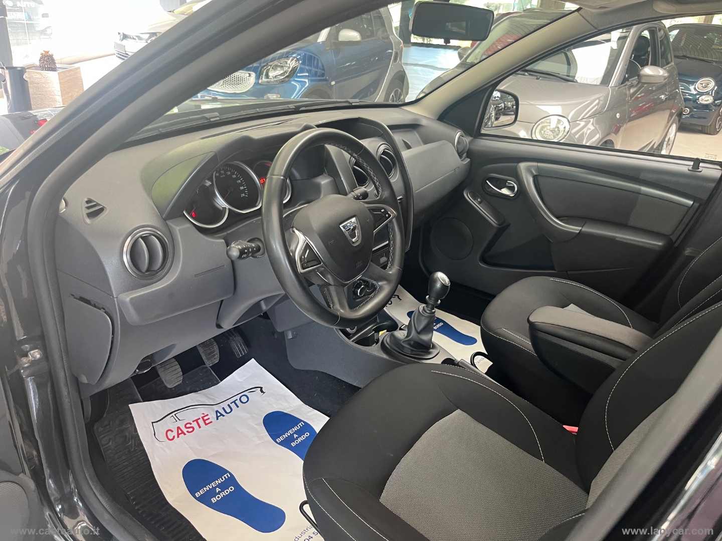 Duster 1.5 dCi 110 CV S&S 4x4 Lauréate CON GANCIO TRAINO - immagine 7