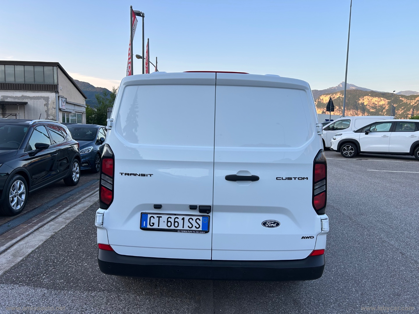 Transit Custom 320 2.0 EcoBlue 136cv AT8 AWD PC F.Trend 4X4 POCHI KM - immagine 7