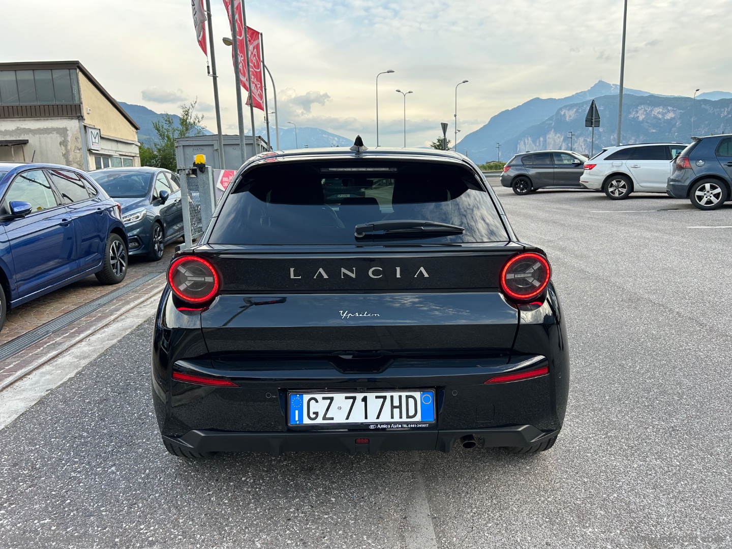 Ypsilon Hybrid e-DCT LX - immagine 7