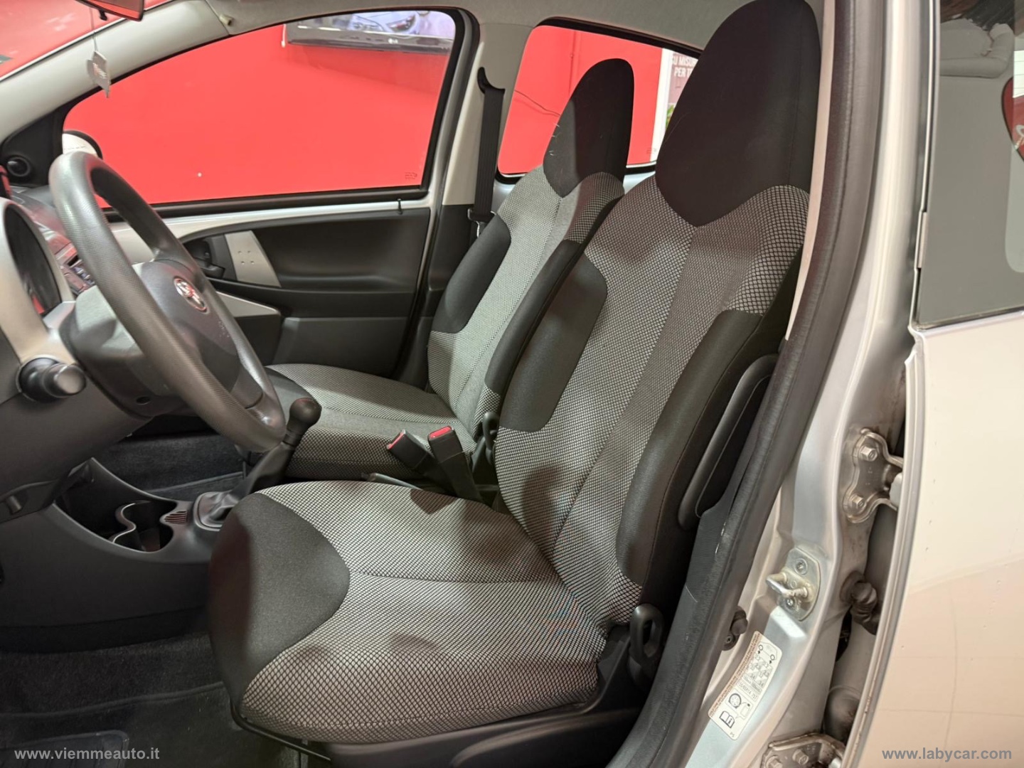 Aygo 1.0 12V VVT-i 5p. Lounge Connect - immagine 7