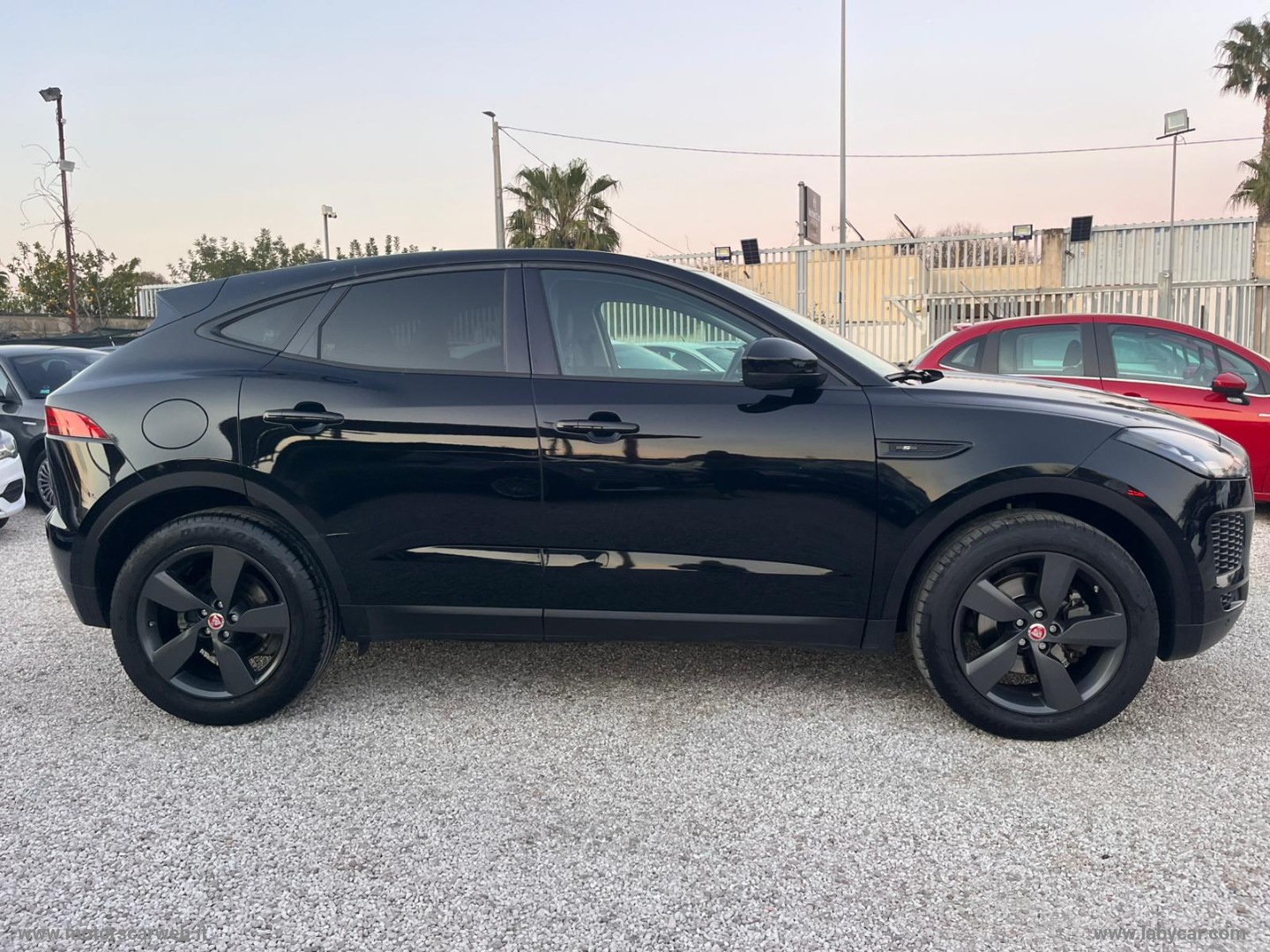 E-Pace 2.0D 150CV AWD aut. R-Dynamic S AUTOCARRO - immagine 7