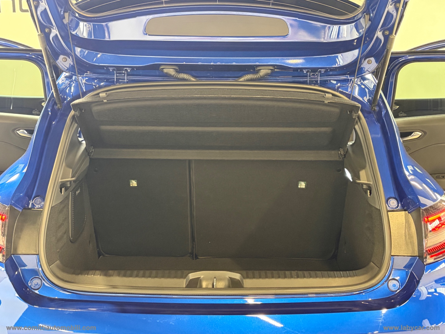 Clio Full Hybrid E-Tech 145 CV E. Alpine - immagine 7