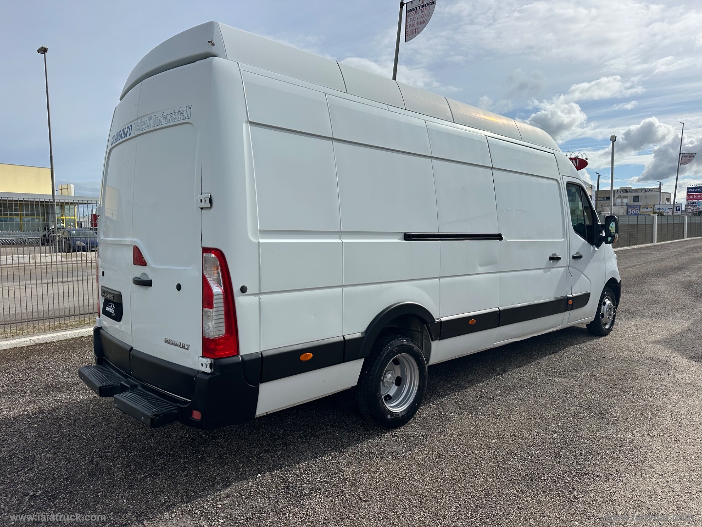 Master 2.3dCi150CV MAXI VOLUME TETTO ALTO GEMELLATO - immagine 7