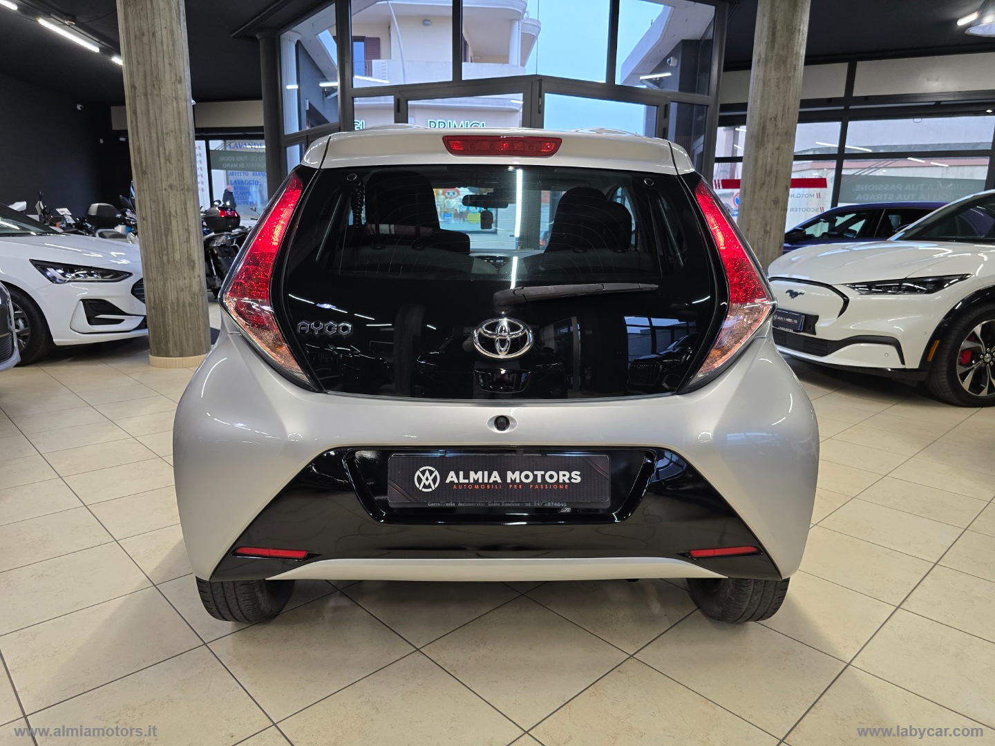Aygo 1.0 VVT-i 69 CV 5p. x-play TSS - immagine 7