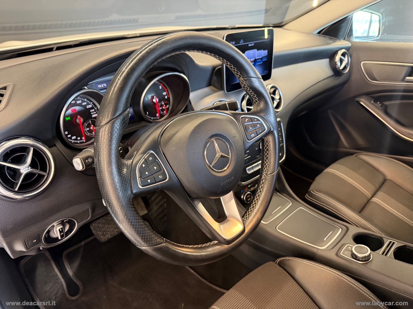 GLA 200 d Automatic Sport - immagine 7