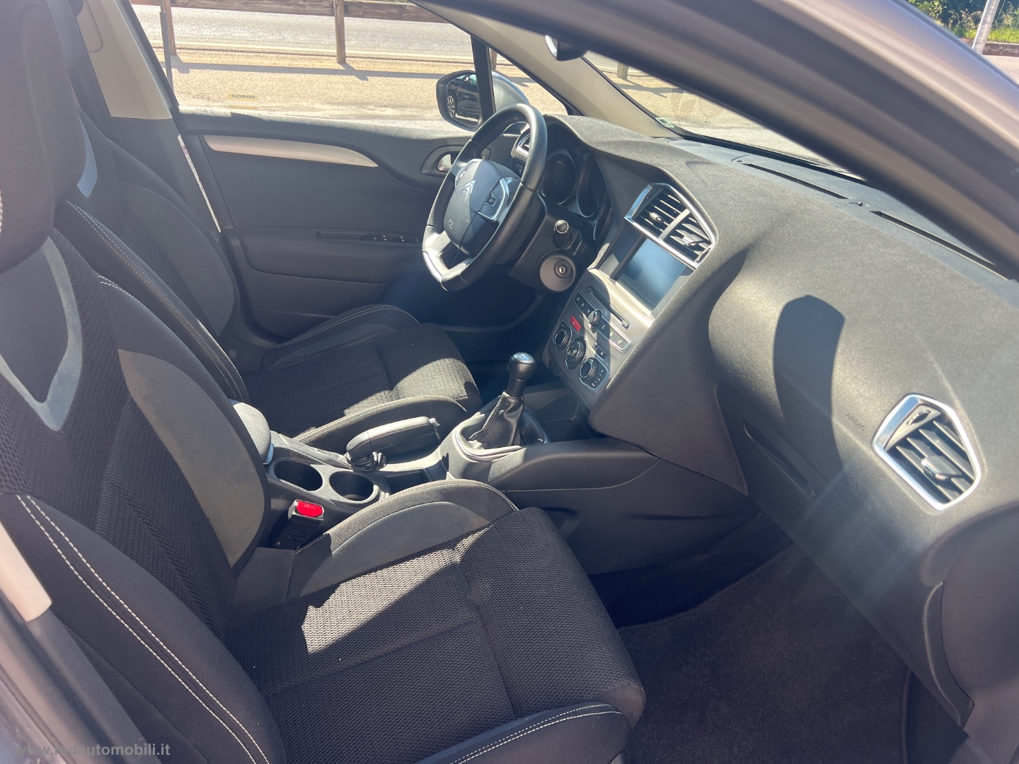 C4 BlueHDi 100 Feel EURO6 SOLO KM.132000 - immagine 7