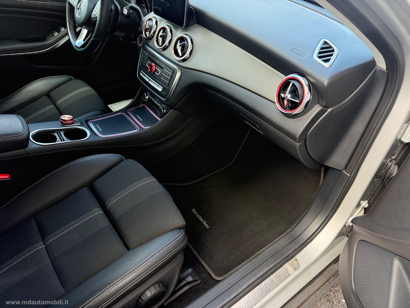GLA 200 d Automatic Sport SOLO KM.115000 - immagine 7