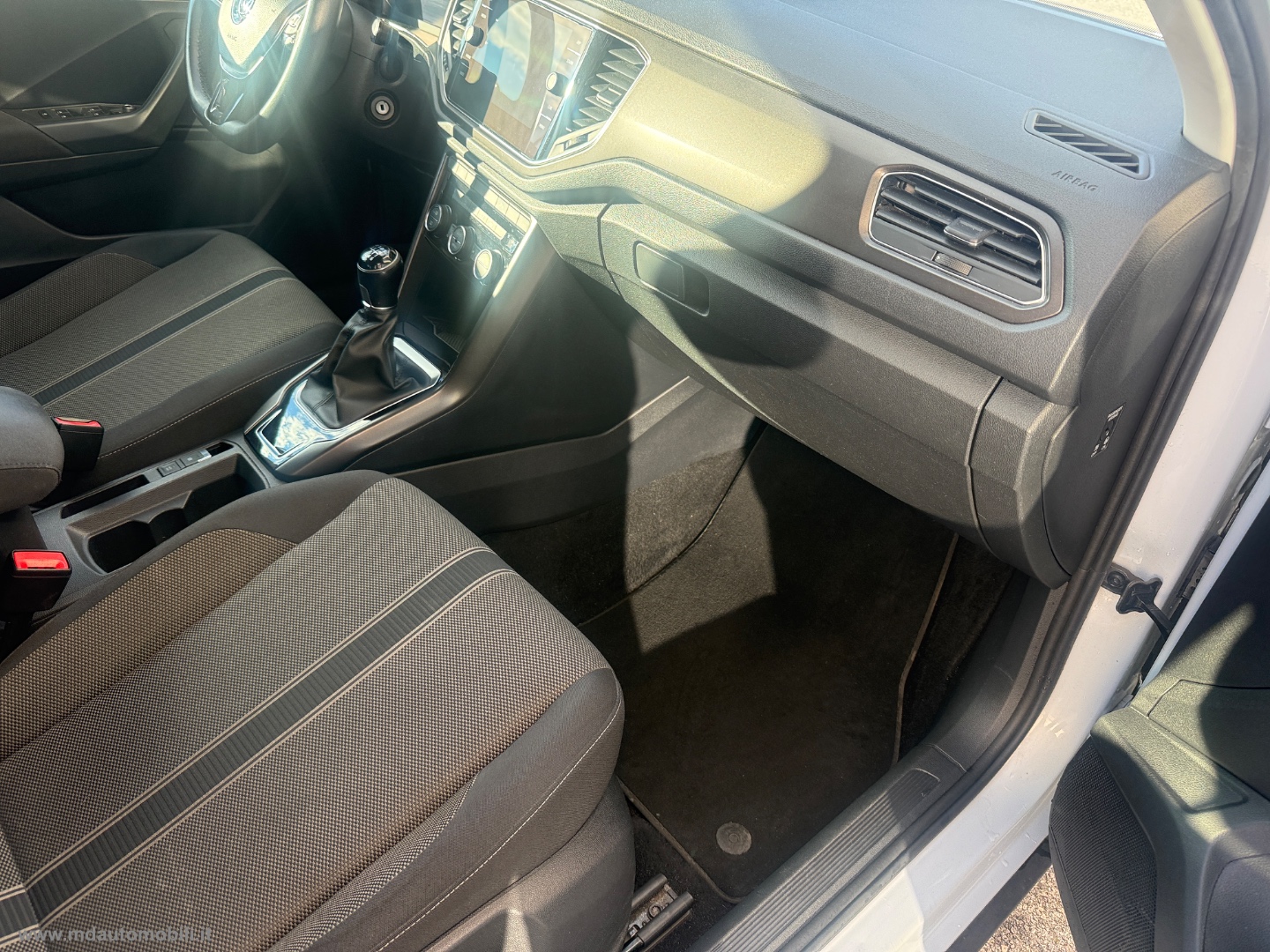 T-Roc 1.0 TSI 115CV Advanced BMT VIRTUAL LED STUPENDA - immagine 7