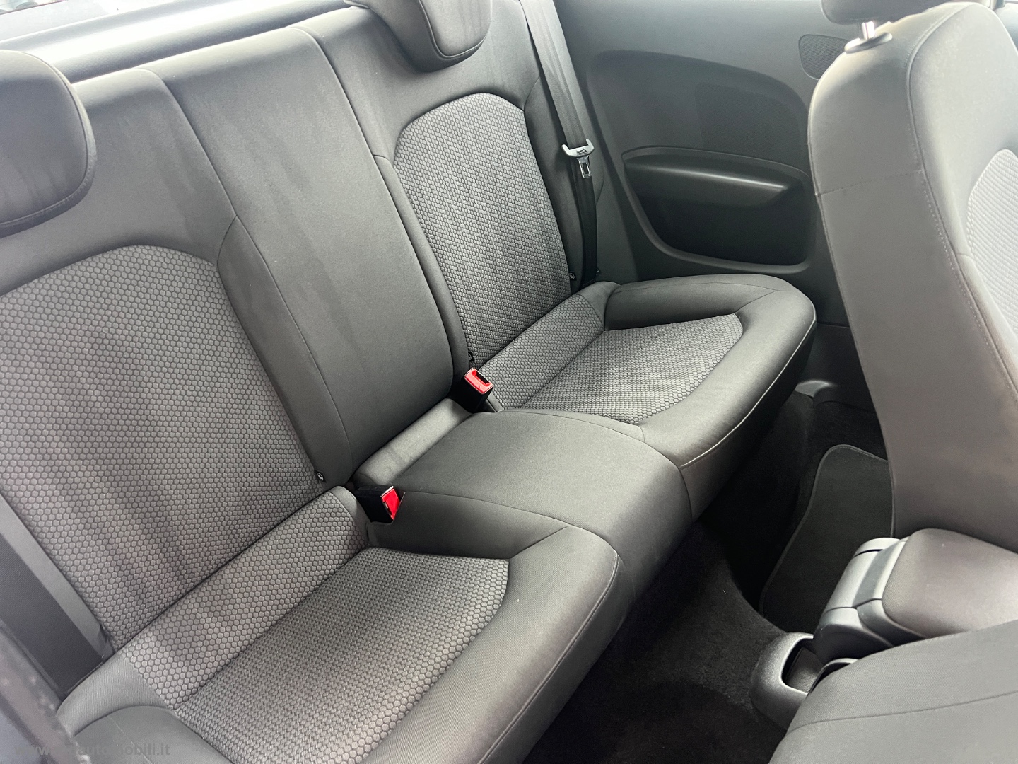 A1 1.0 82CV TFSI Admired S-LINE CERCHI 17 - immagine 7
