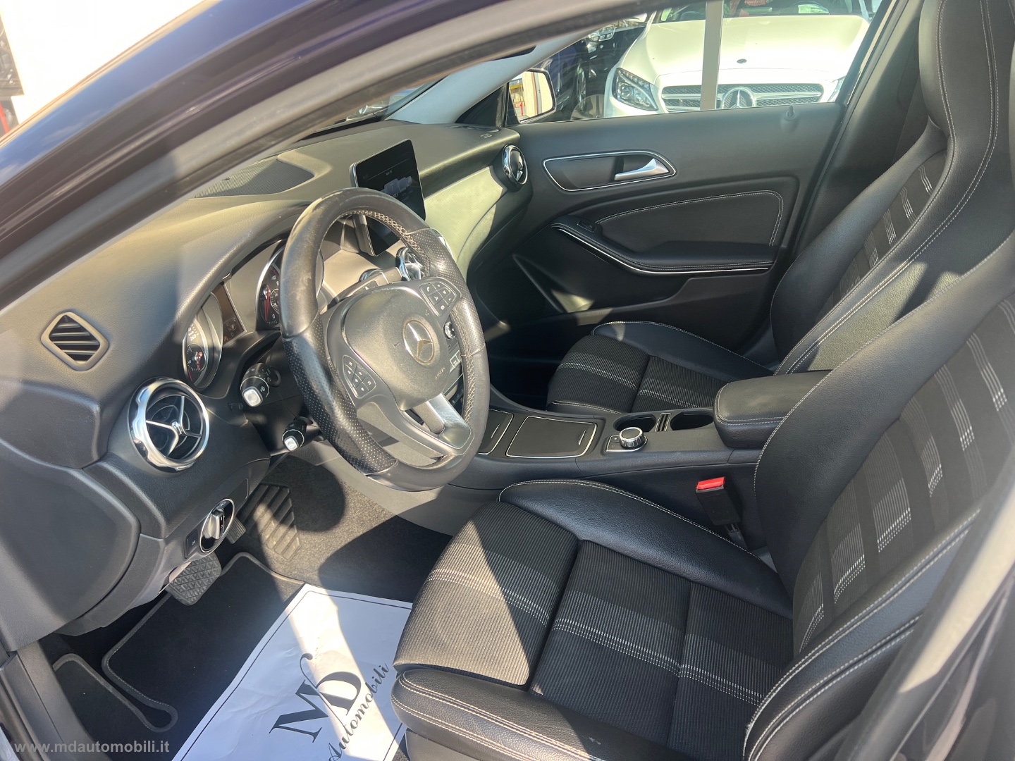 GLA 200 d Automatic Sport FARI LED CAMERA NAVI - immagine 7