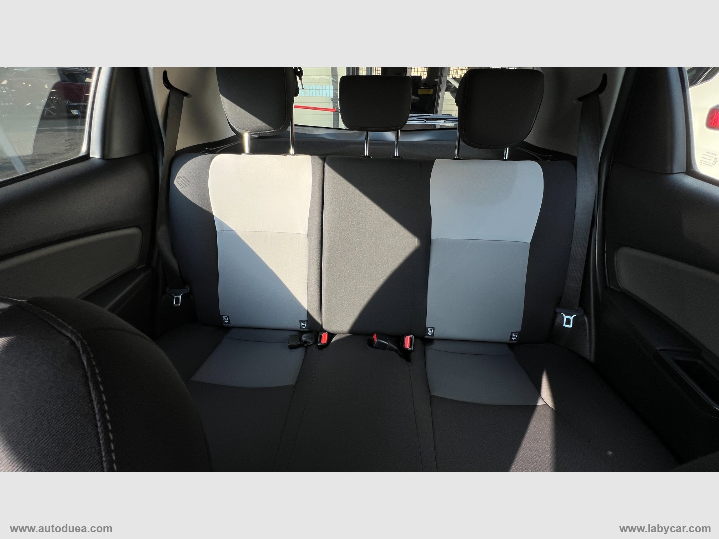 Yaris 1.5 Hybrid 5p. Active PLUS NO VINCOLI FINANZIARI - immagine 7