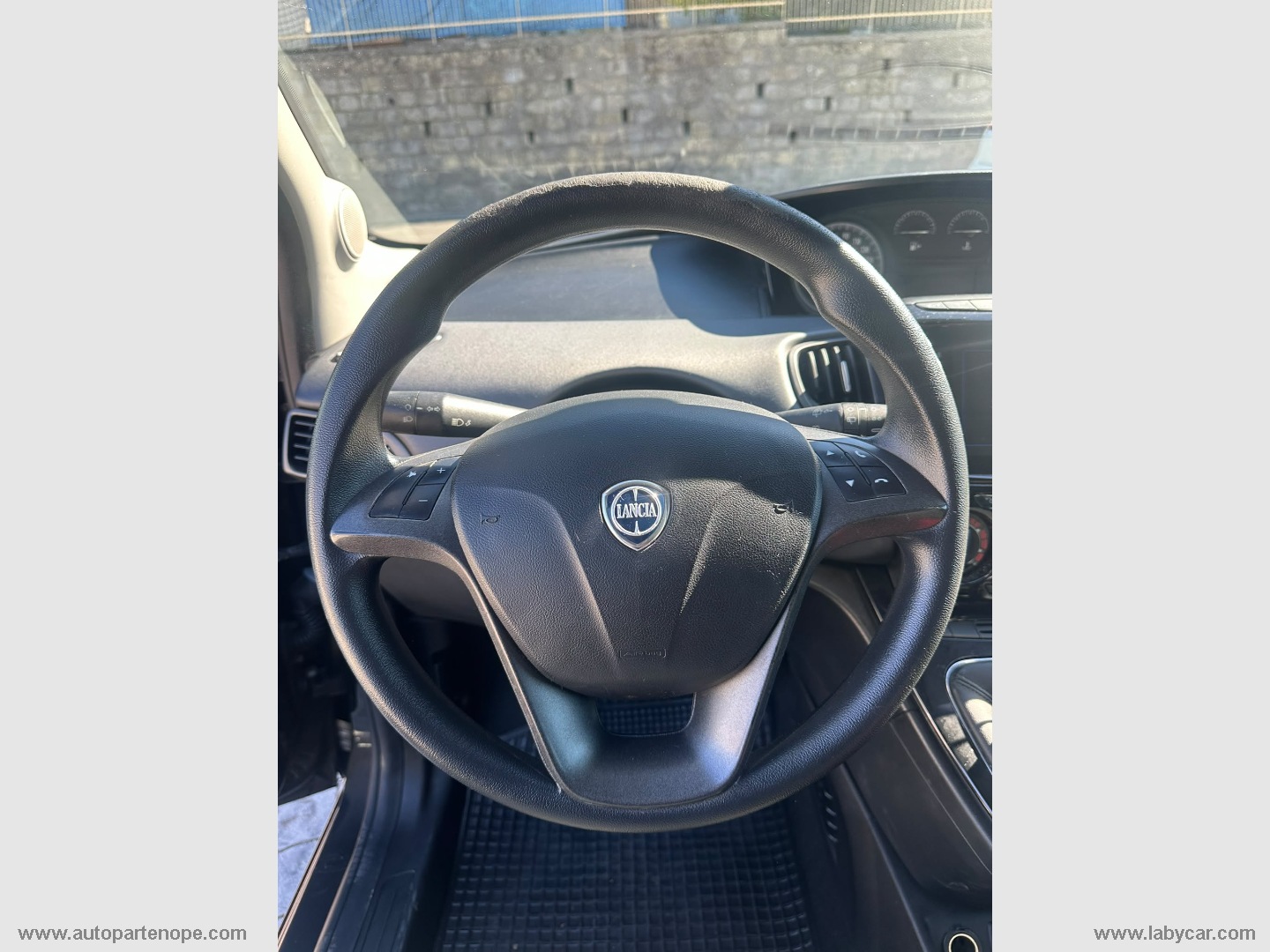 Ypsilon 1.2 69 CV 5p. Elefantino Blu - immagine 7
