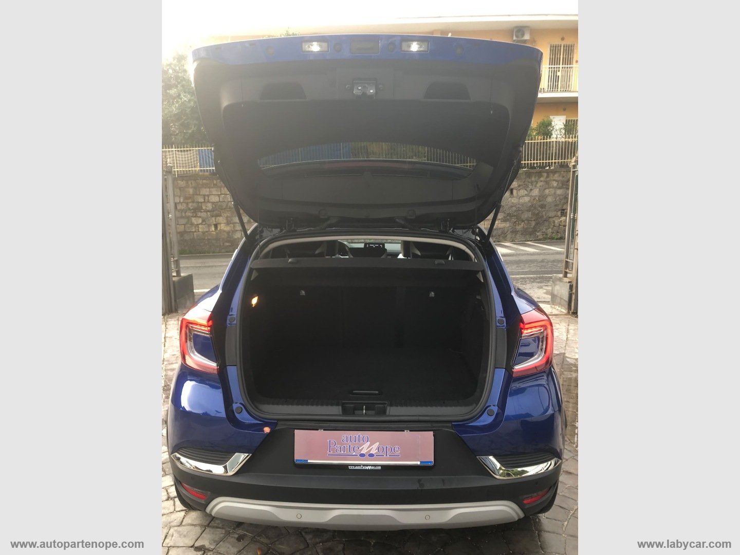 Captur TCe 12V 100 CV GPL T. Fast Track - immagine 7