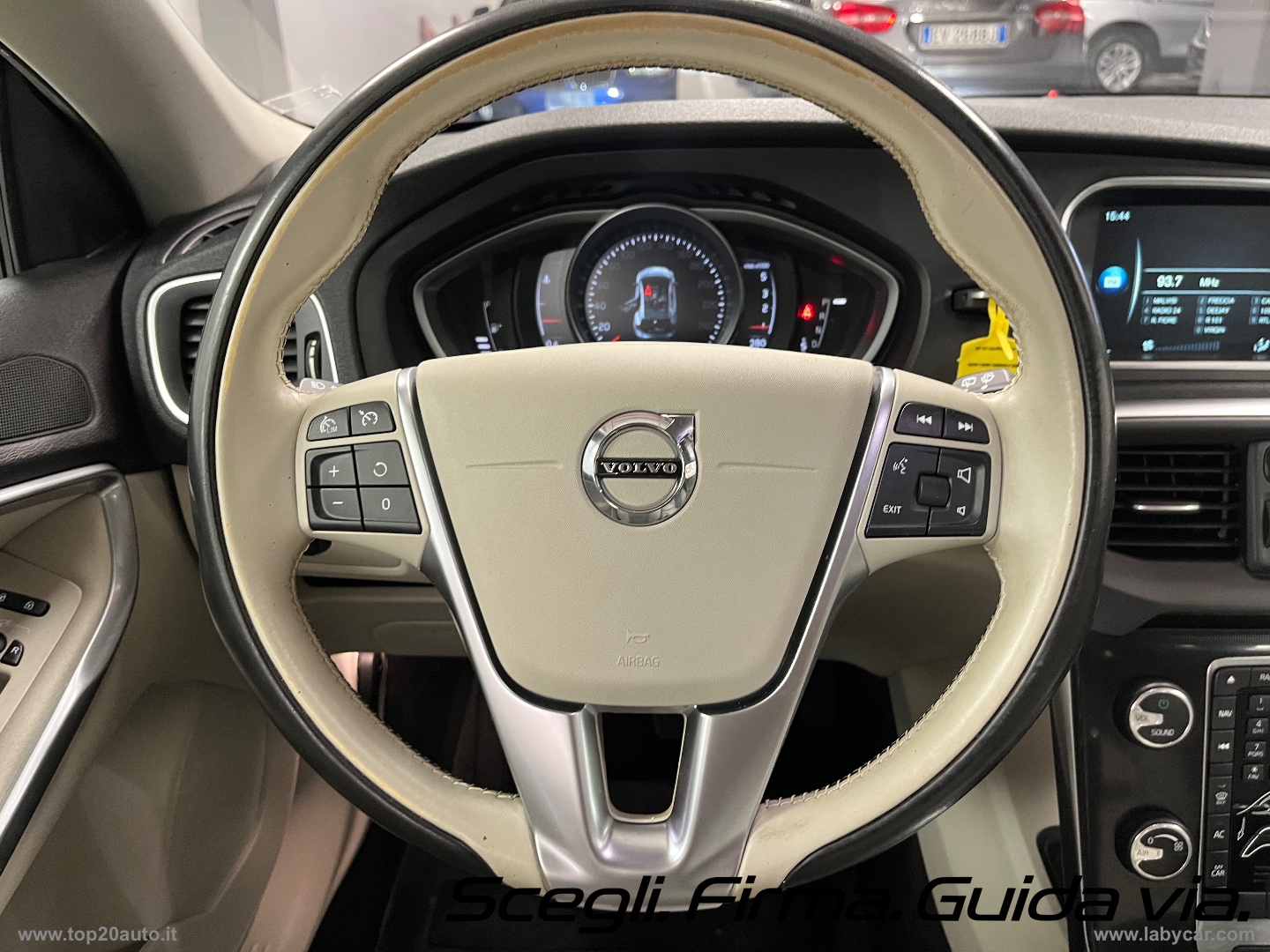 V40 D2 Geartronic Momentum|FARI LED|8 GOMME|PELLE - immagine 7