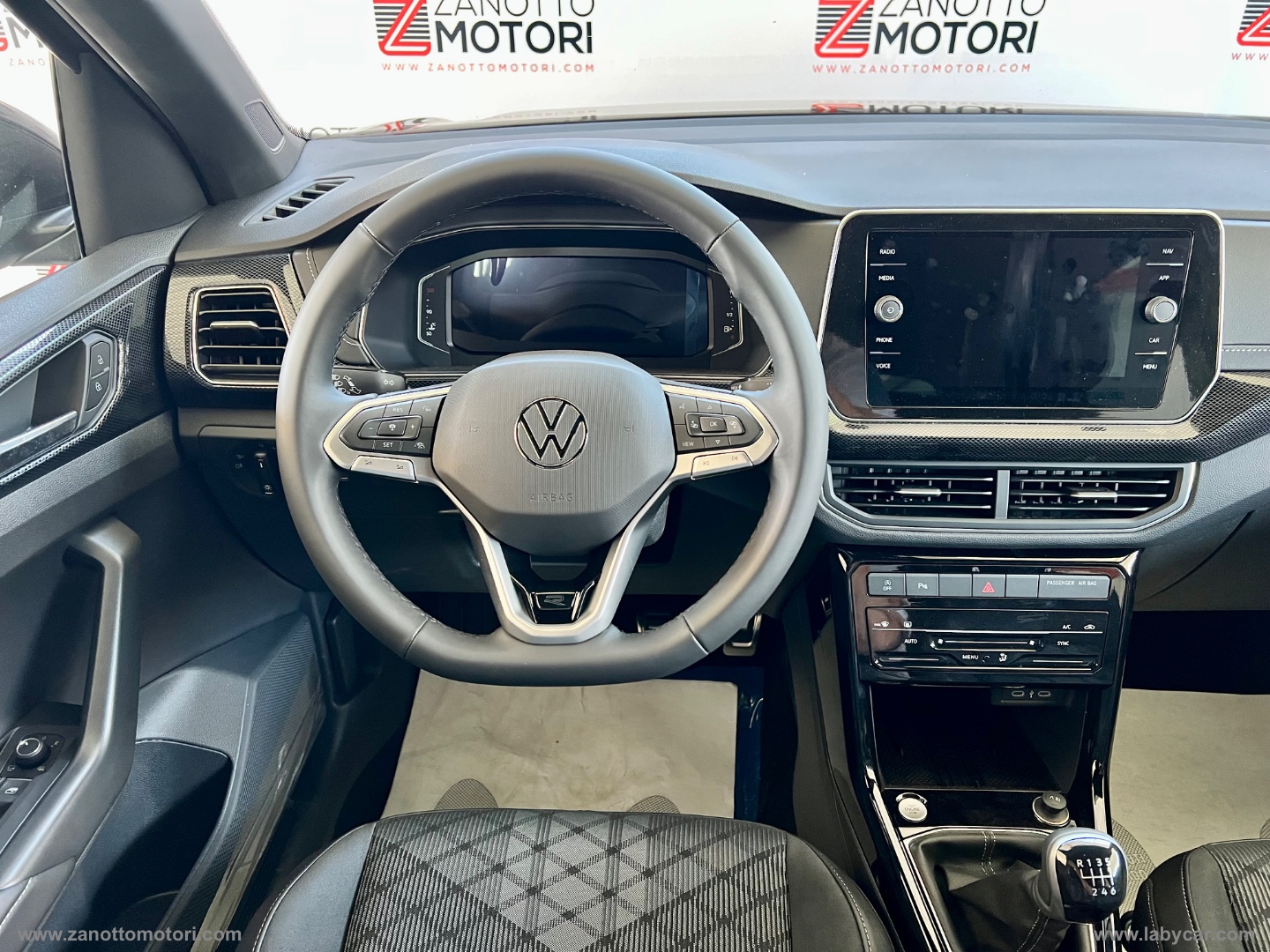 T-Cross 1.0 TSI 115 CV R-Line Plus PREZZO REALE - immagine 7