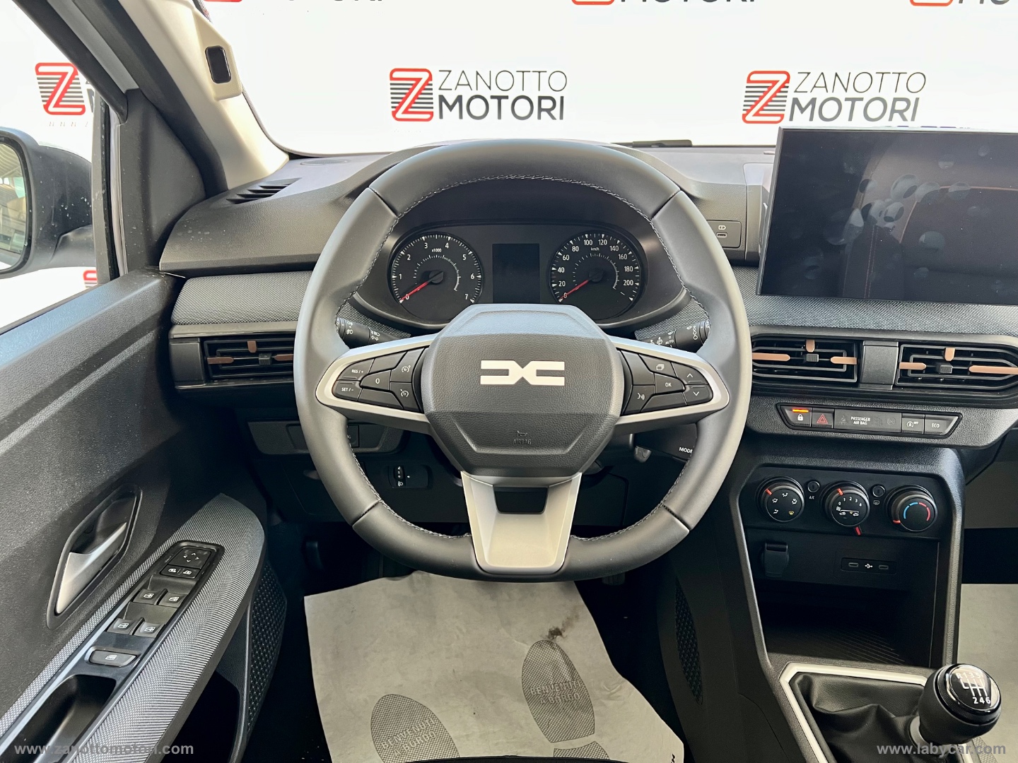 Sandero Stepway Eco-G 120CV Expression PREZZO REALE - immagine 7