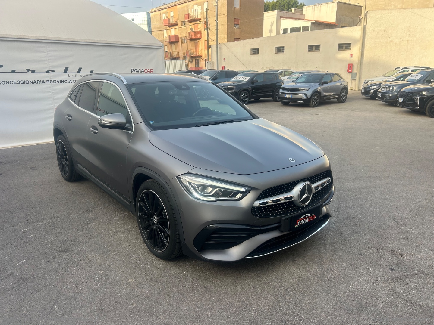 GLA 200 d Automatic 4Matic Premium - immagine 7