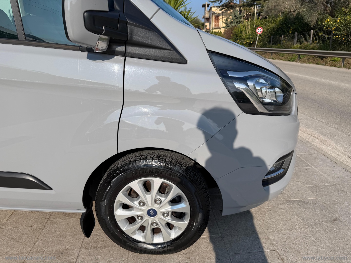 Tourneo Custom 320 2.0 TDCi 105 PL Trend - immagine 7