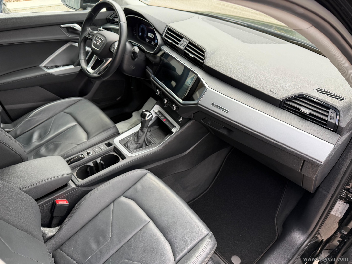 Q3 SPB 35 TDI Business Plus - immagine 7