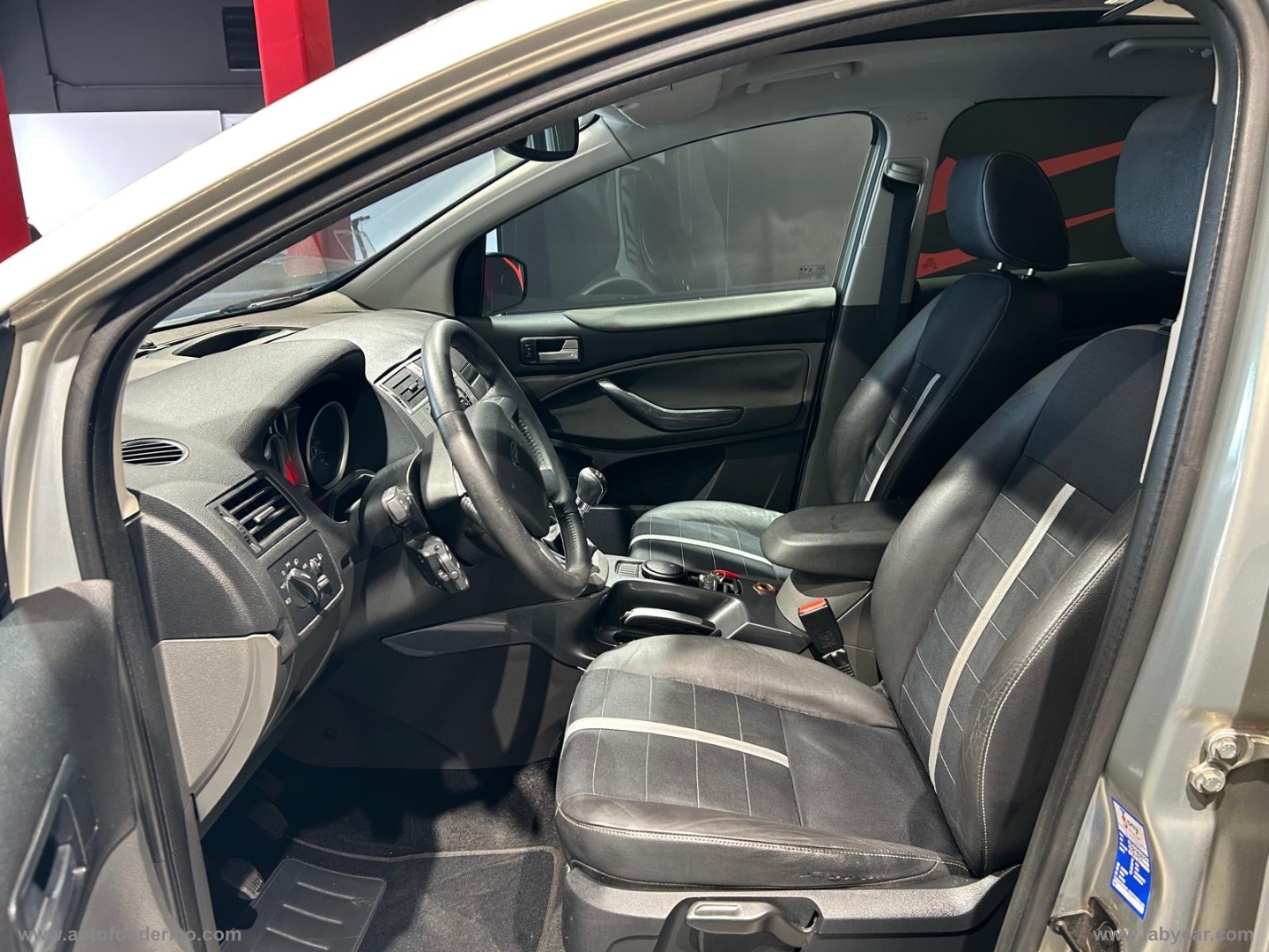 Kuga 2.0 TDCi 136 CV 4WD Titanium - immagine 7