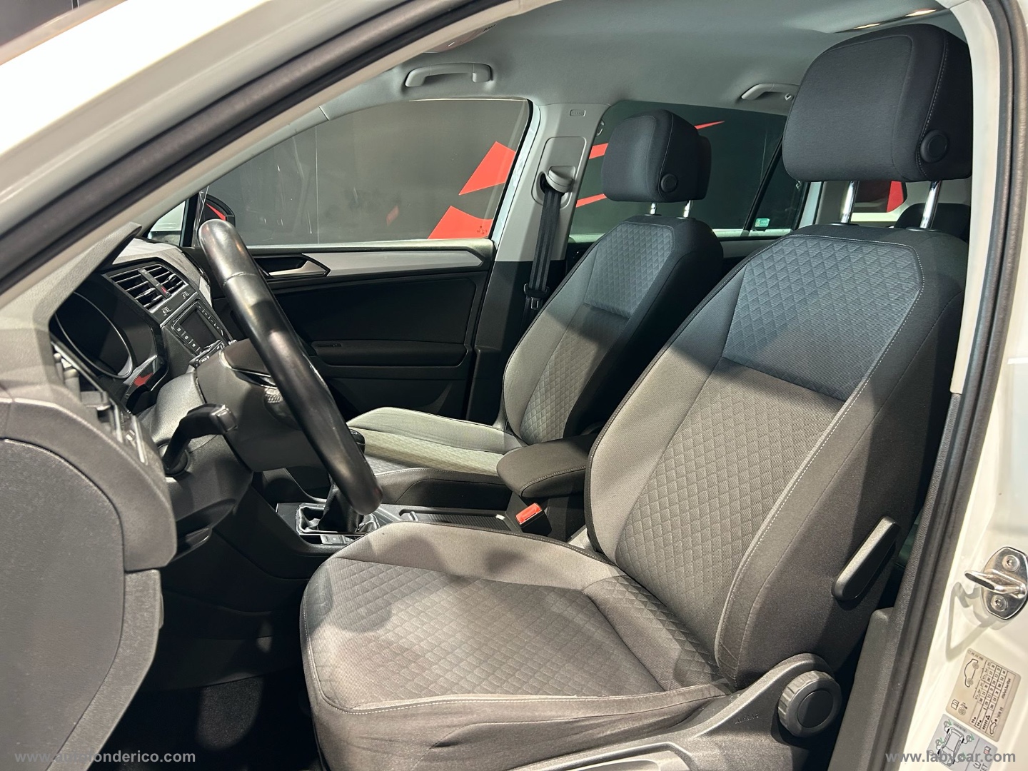 Tiguan 1.6 TDI Style BMT - immagine 7