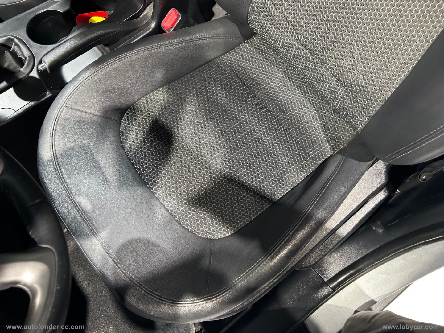 ix35 1.7 CRDi 2WD Xpossible - immagine 7