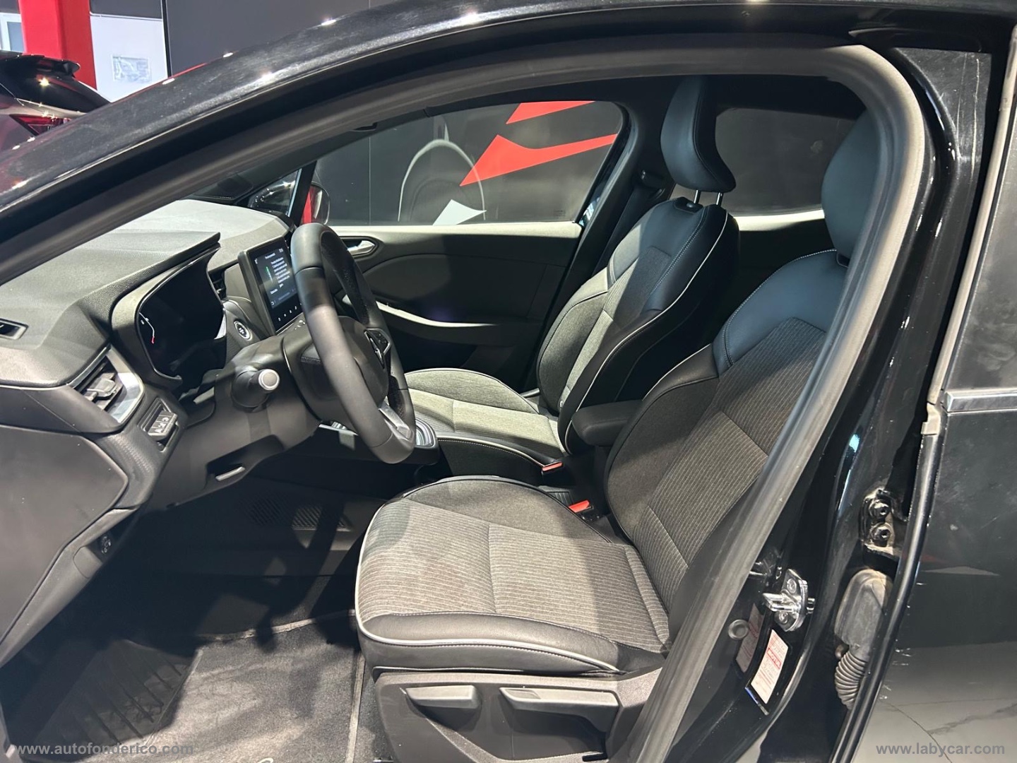 Clio TCe 100 CV GPL Intens - immagine 7