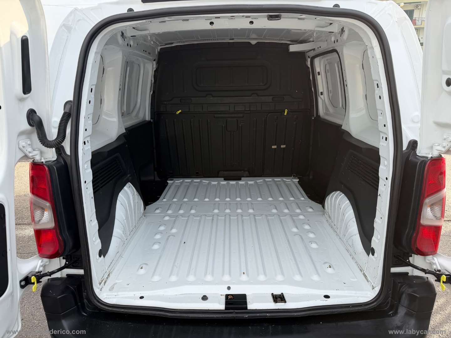 Combo Cargo 1.6 D 100 S&S PC 650kg Ed. - immagine 7