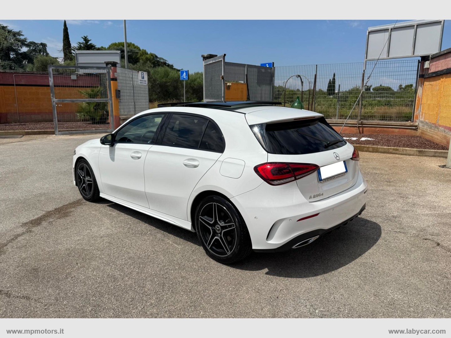 A 200 D PREMIUM AMG LINE AUTOMATICA 2.0 150CV - immagine 7