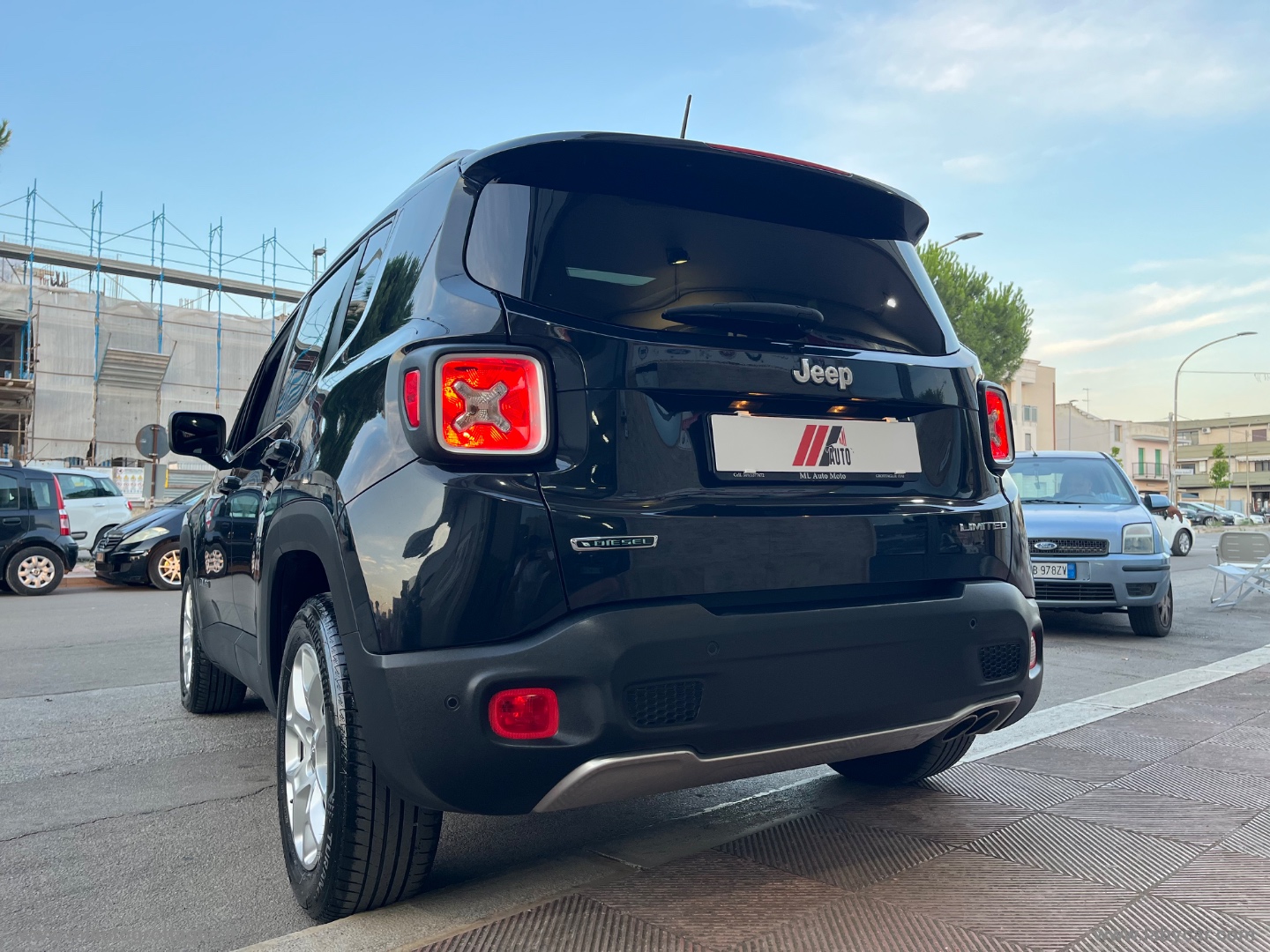 Renegade 1.6 Mjt 120CV Limited TETTO APRIBILE - immagine 7
