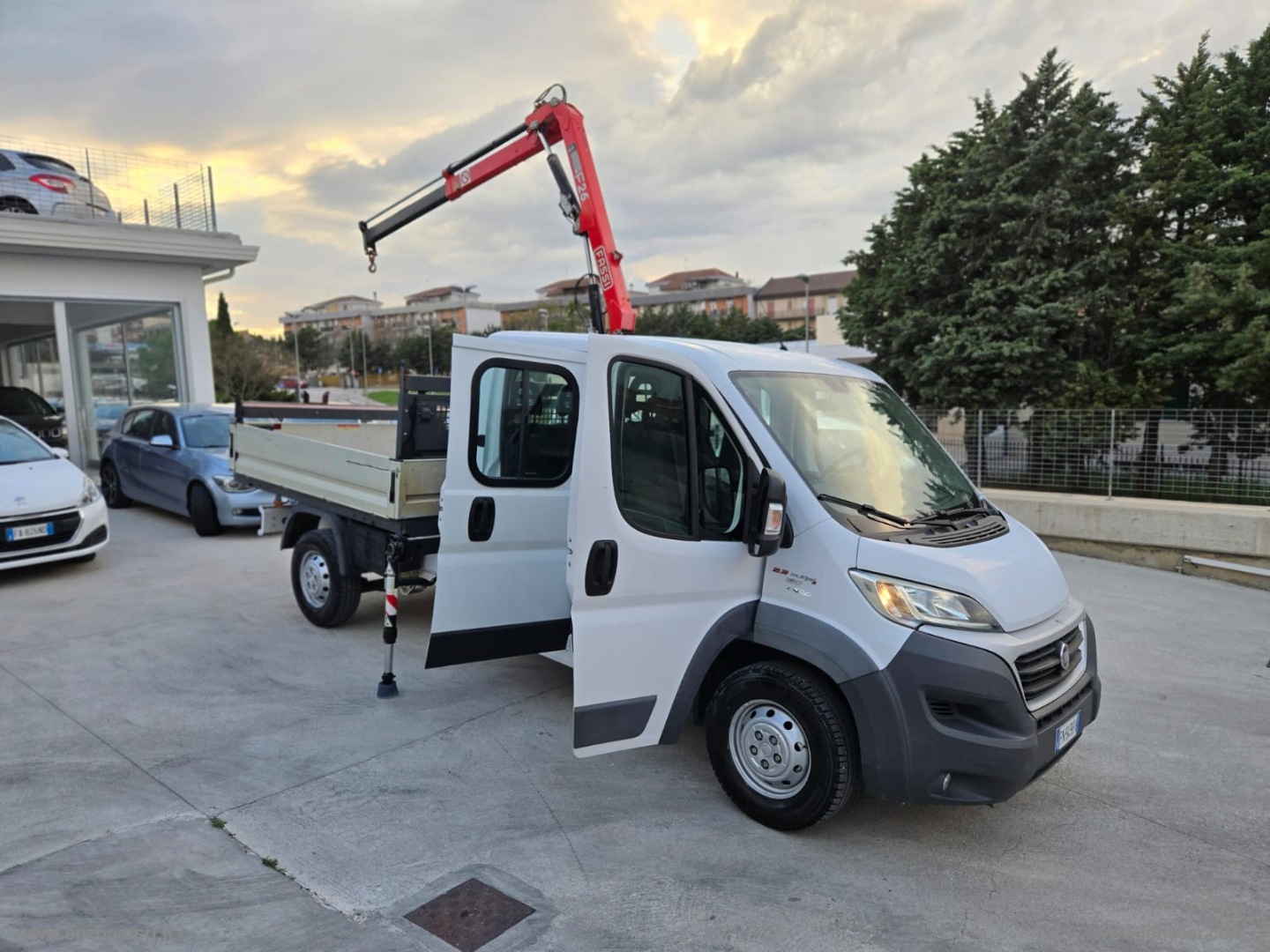 Ducato 33 2.3 MJT 130CV PLM-DC Cabinato GRU - immagine 7