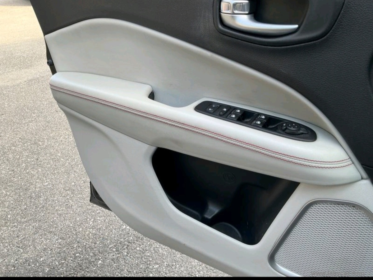Compass 2.0 Mjt II 4WD Limited - immagine 7