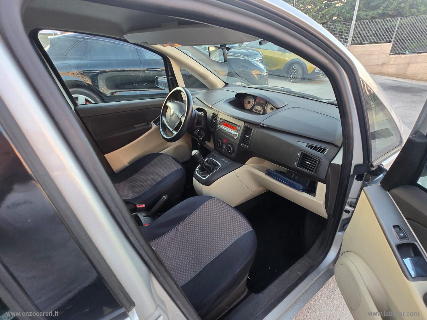 Musa 1.3 MJT 16V 90 CV Oro - immagine 7