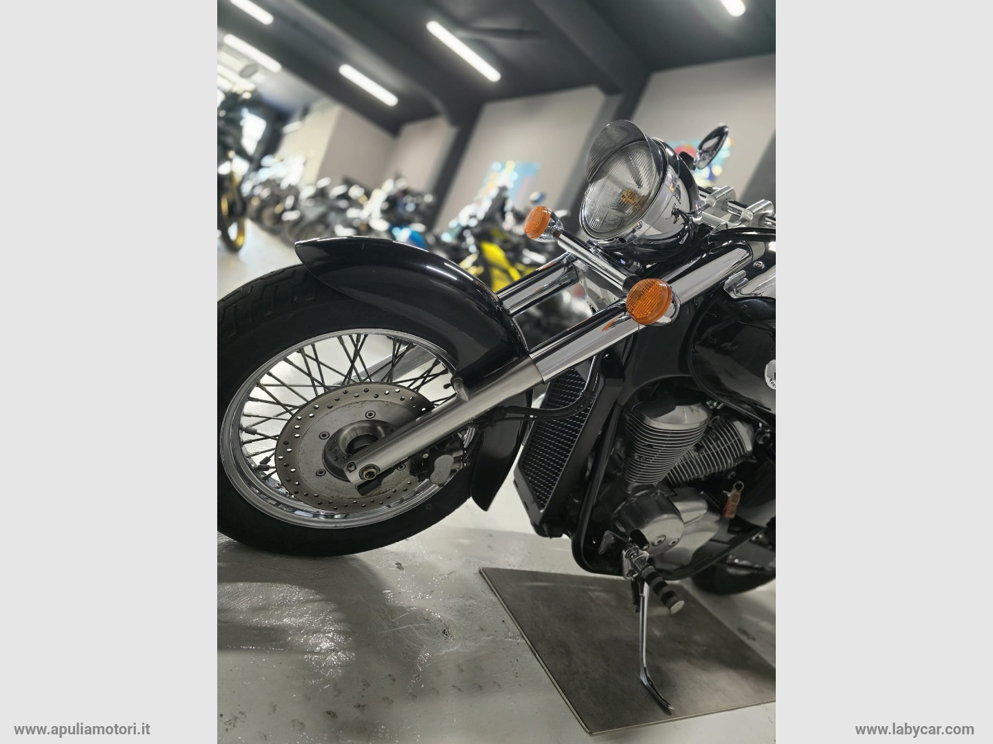 SHADOW 750 - immagine 7