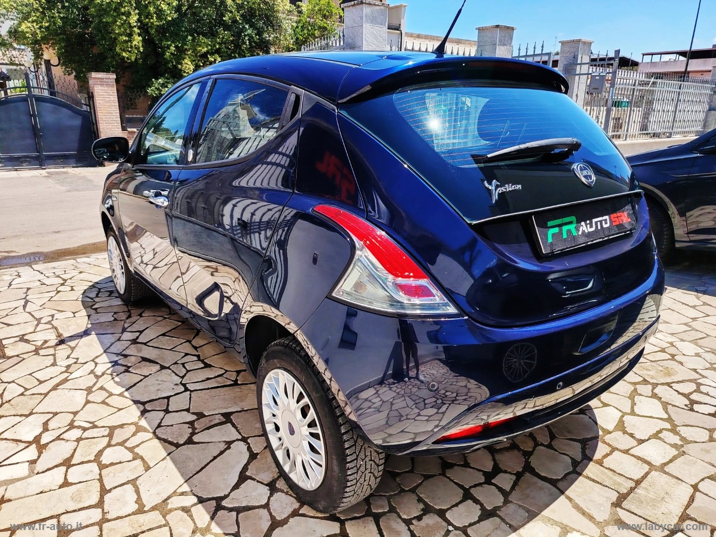 Ypsilon 1.2 69 CV 5p. GPL Ecochic Mya - immagine 7