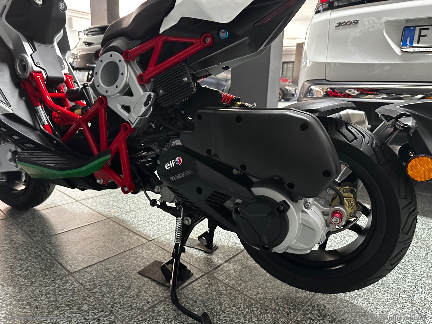 DRAGSTER 125 TRICOLORE - immagine 7
