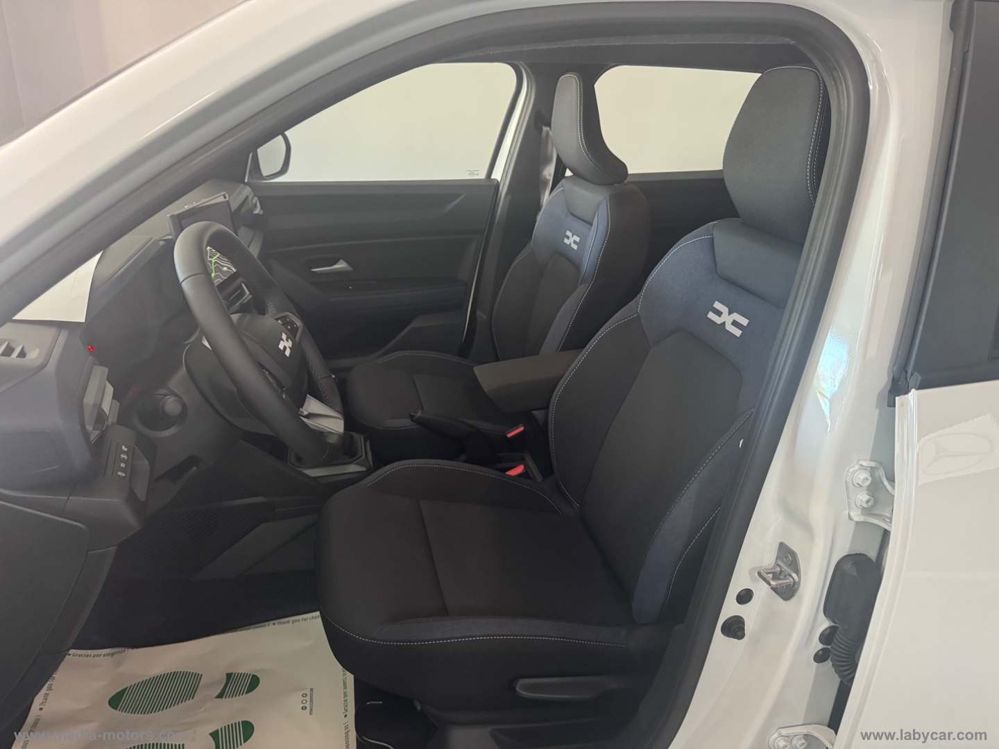 Duster Eco-G 120 CV auto Expression - immagine 7