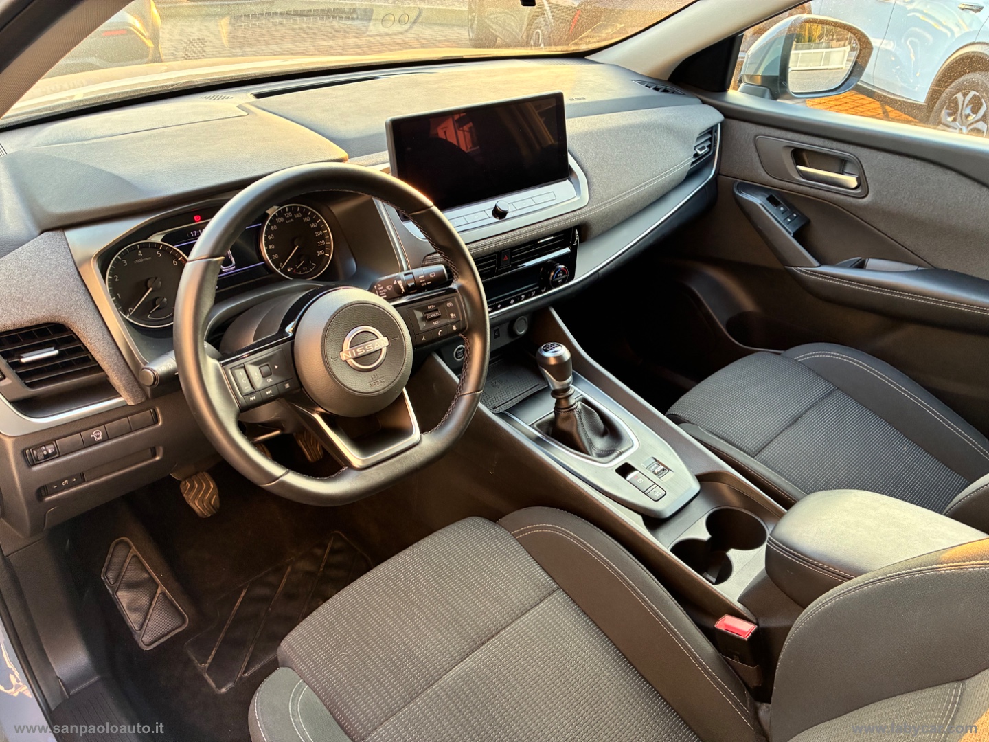 Qashqai MHEV 140 CV Acenta CERAMIC GREY - immagine 7