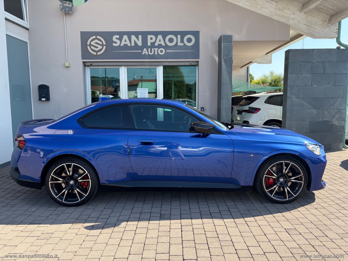M 240i xDrive - immagine 7
