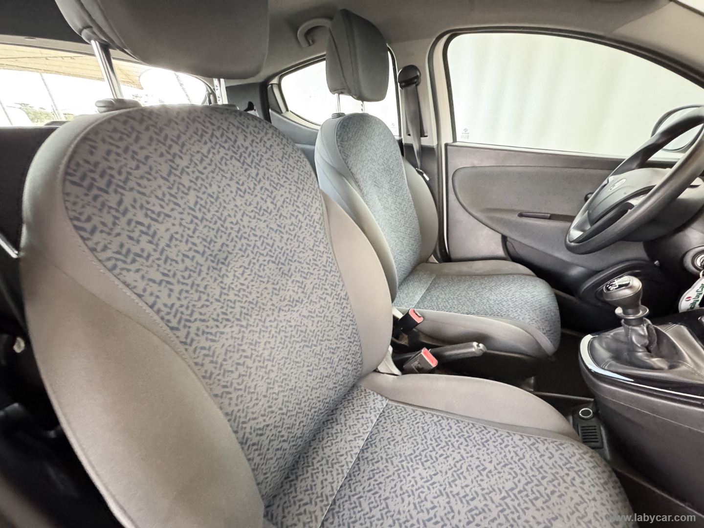 Ypsilon 1.0 FireFly 5p.S&S Hybrid Silver - immagine 7