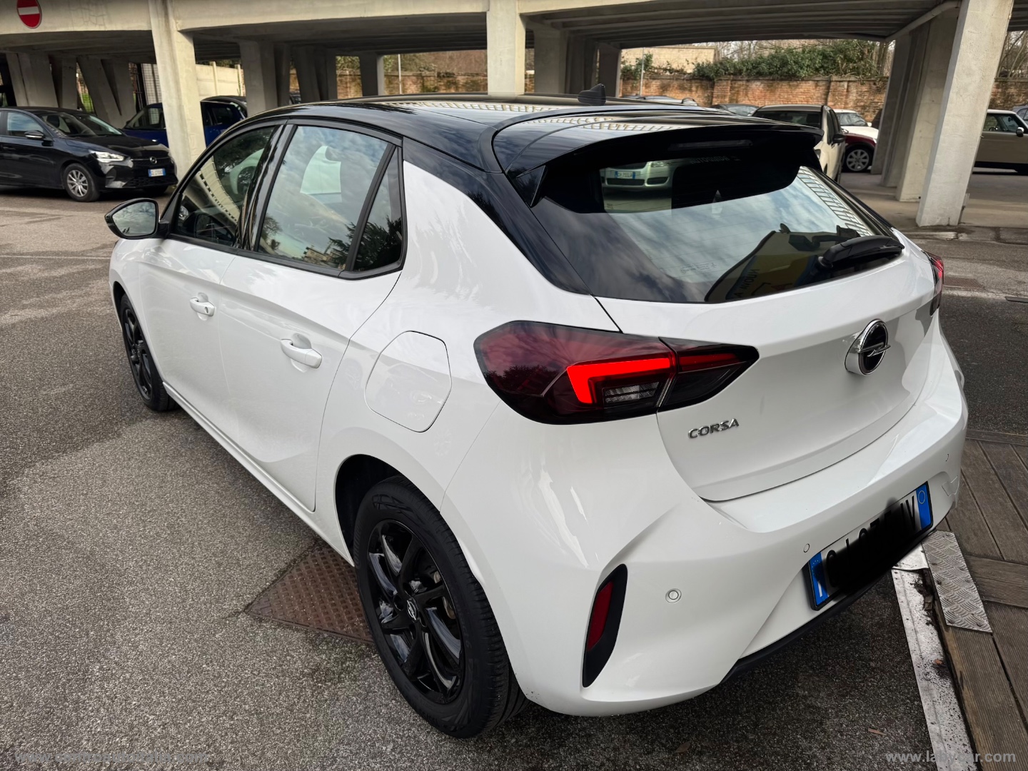 Corsa 1.2 100 CV GS Line - immagine 7