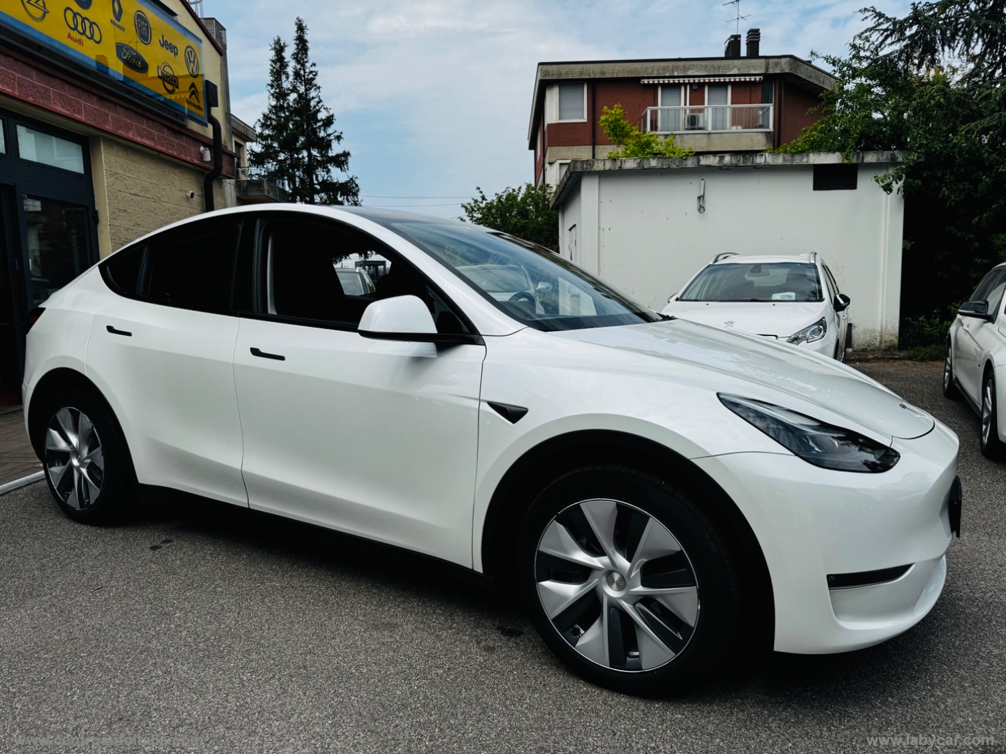 Model Y BEV 75 KWH Long Range AUTO 4WD - immagine 7