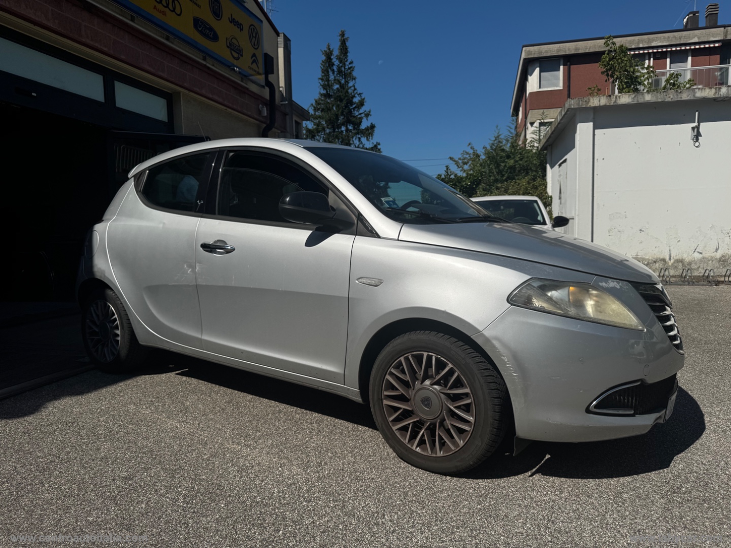 Ypsilon 0.9 T.Air 85 CV 5p. S&S Silver - immagine 7