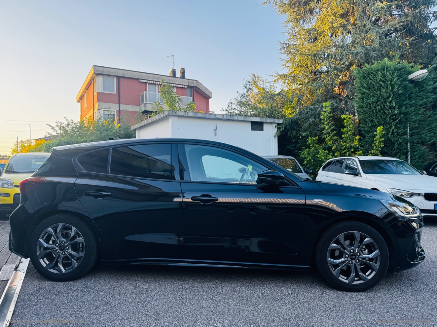 Focus 1.0 EcoBoost Hybrid 125CV 5p.ST LINE - immagine 7