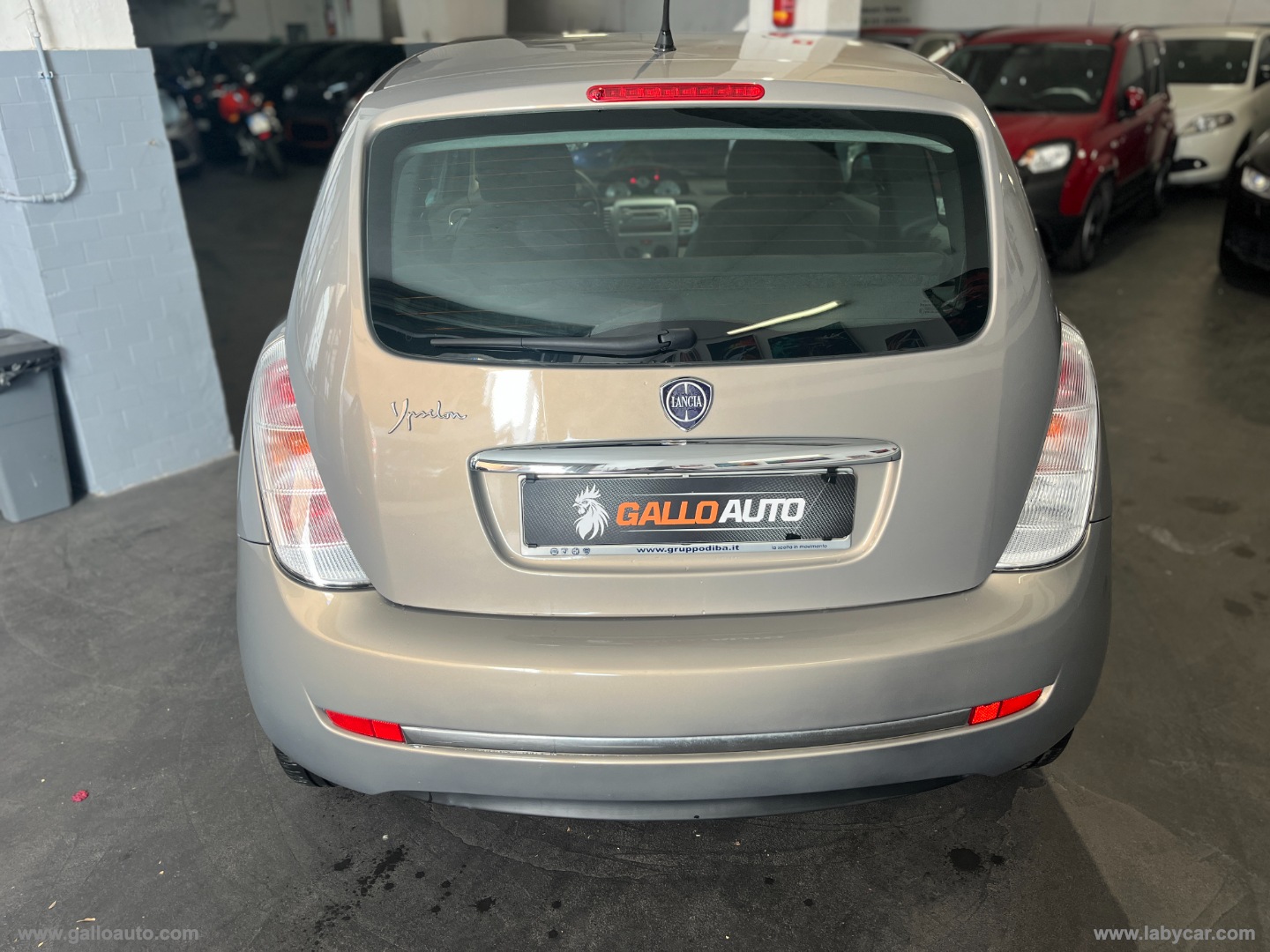 Ypsilon 1.2 69 CV Diva - immagine 7