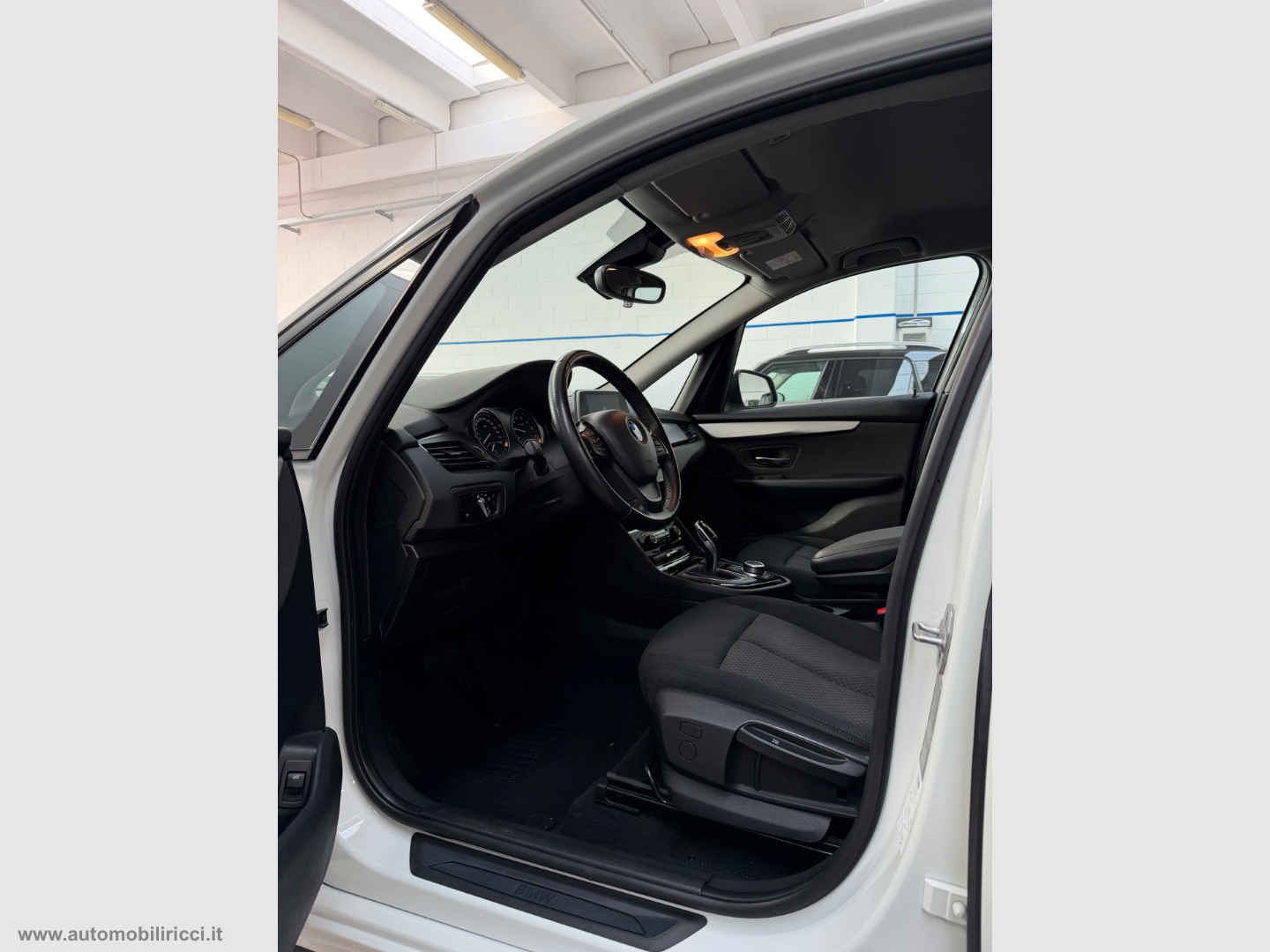 218i Active Tourer Advantage - immagine 7