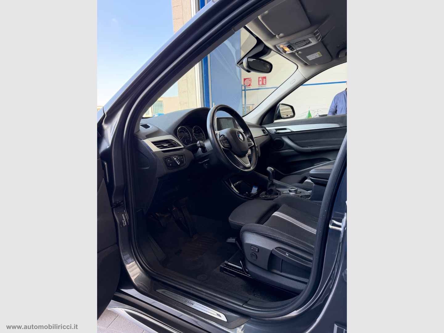 X1 sDrive18i Sport - immagine 7