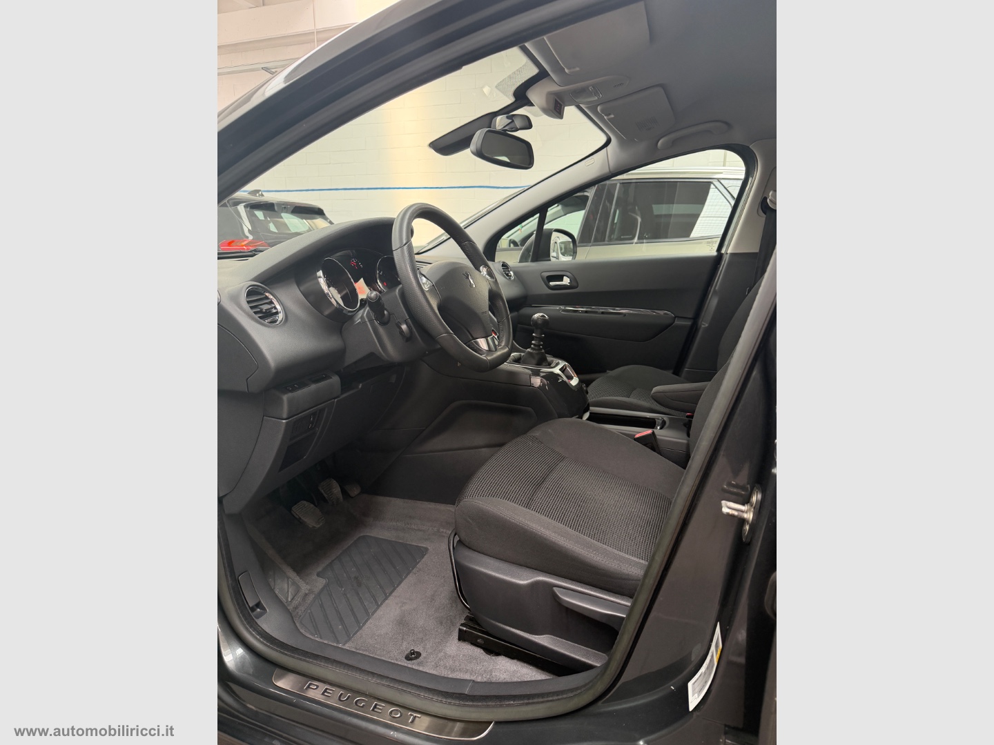 5008 1.6 HDi 115 CV 7 POSTI - immagine 7